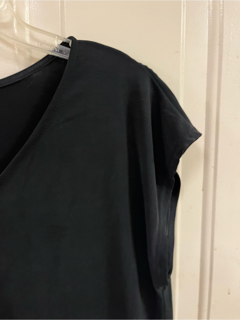 Green Envelops V-Neck Zip-Front Short Sleeve Blouse - Picture 4 of 5